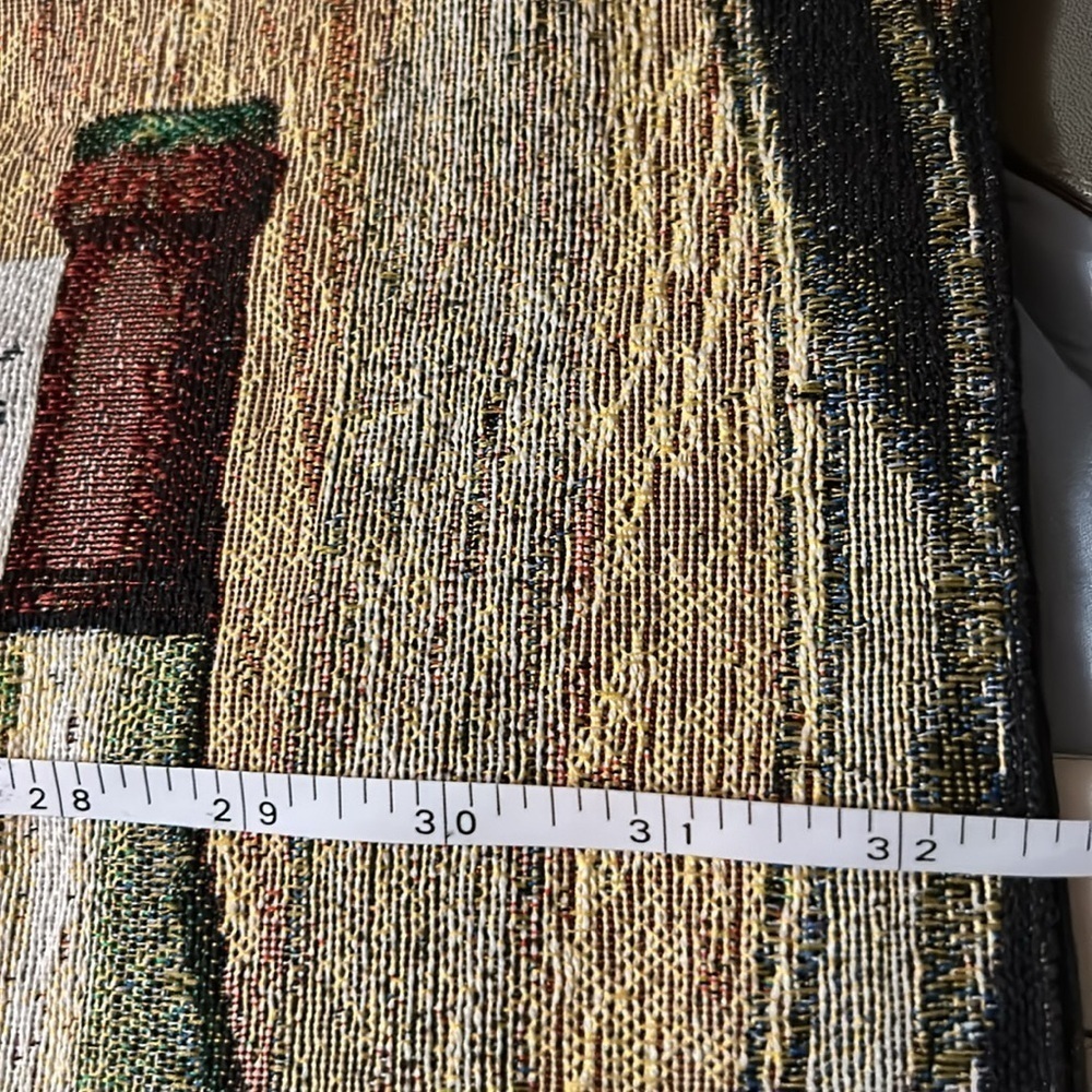 Wine tapestry wall hanging. - Picture 7 of 8